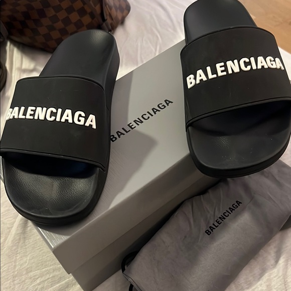 Balenciaga Black Slide Sandals with Logo - Picture 1 of 3
